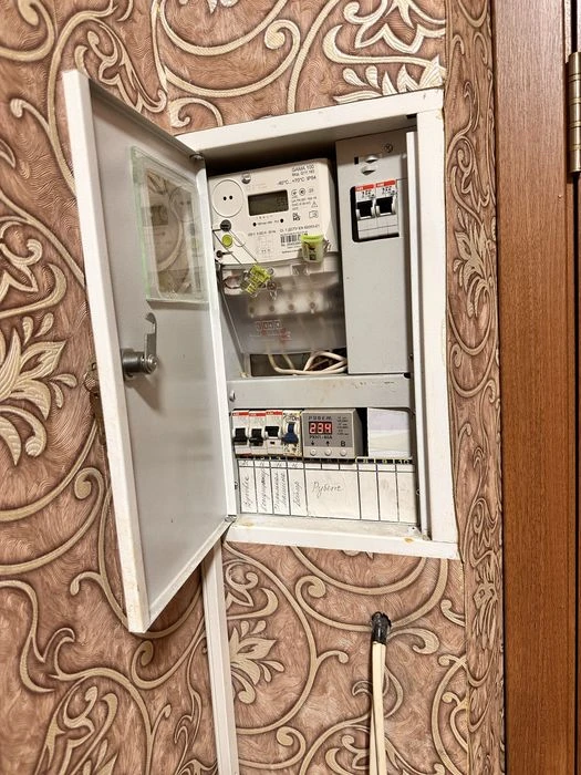 Продам 2 ком квартиру ул Калиновая пр Слобожанский