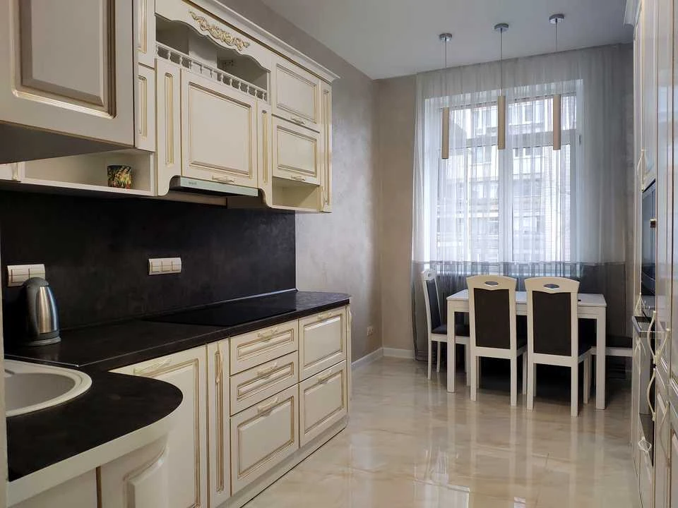Apartment. Antonovicha Street, Kyiv