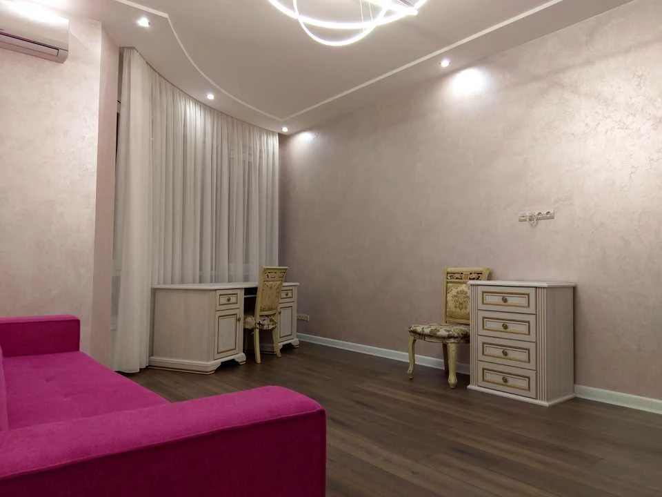 Apartment. Antonovicha Street, Kyiv