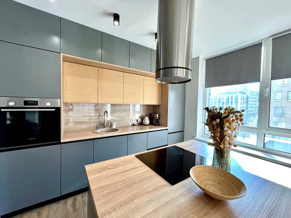 Apartment. Salutna st, Kyiv