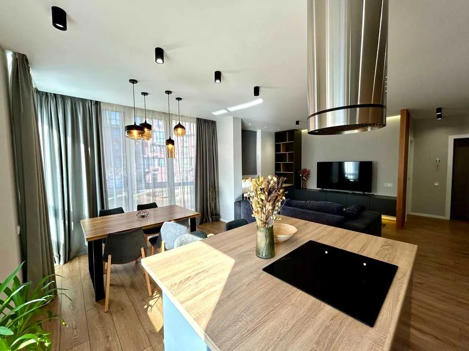 Apartment. Salutna st, Kyiv