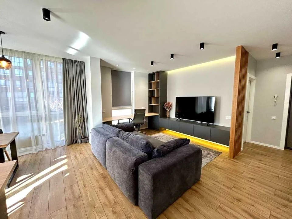 Apartment. Salutna st, Kyiv