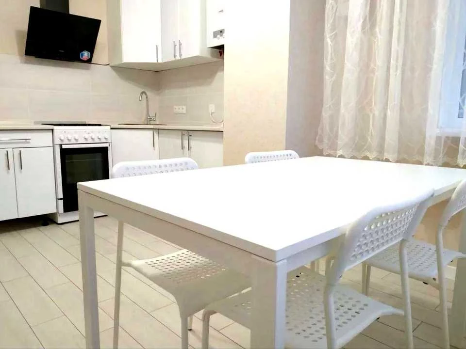 Apartment. Yunatska St., Kyiv