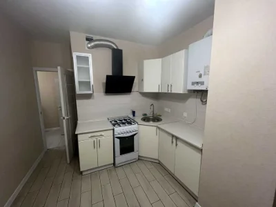 Apartment. Yunatska St., Kyiv