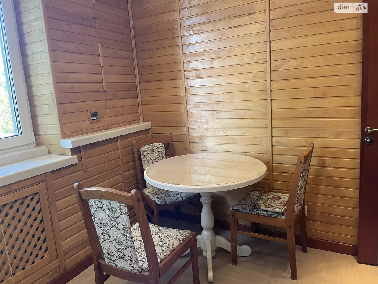 Long-Term Rental Apartment Solomyansky