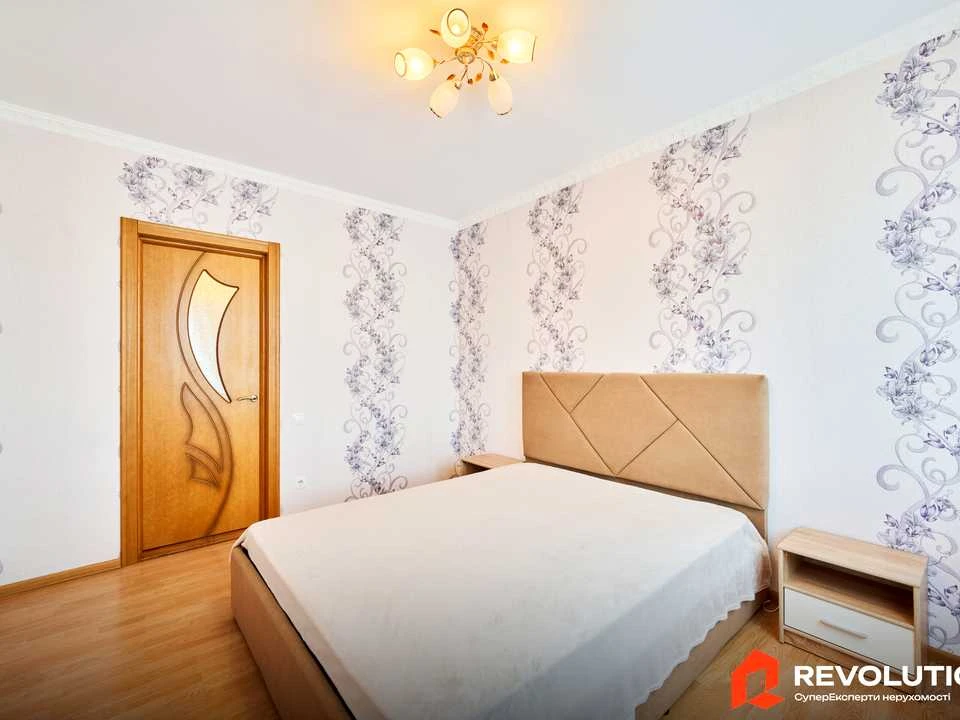 Apartment. Akademika Yefremova Street, Kyiv