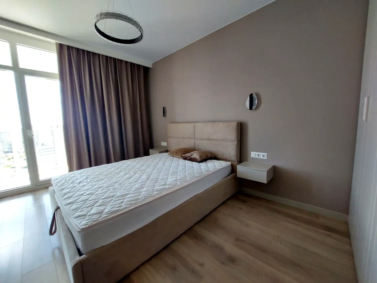 Rent 1-bedroom apartment 45 sq m 28/28 floor
