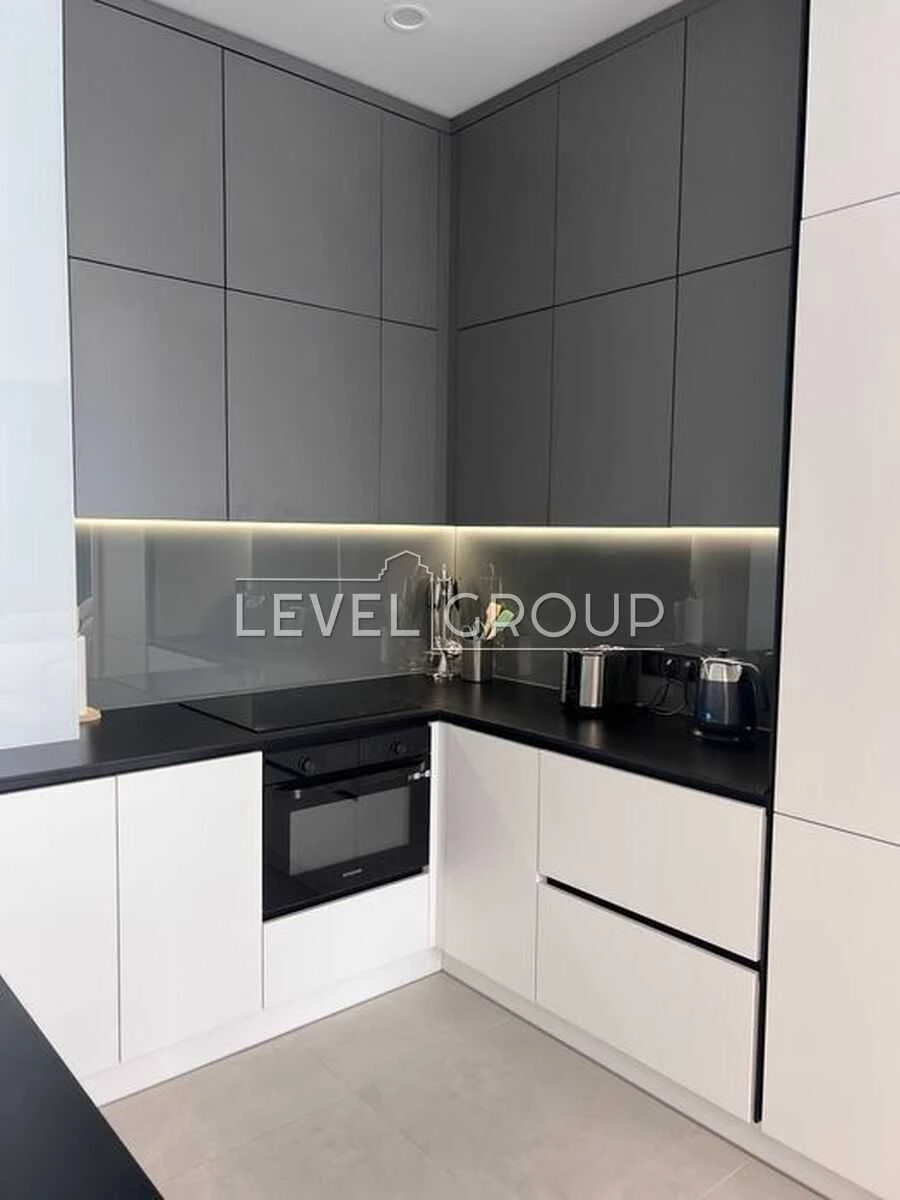 One-bedroom apartment for sale in Greenville Park/ Mykola
