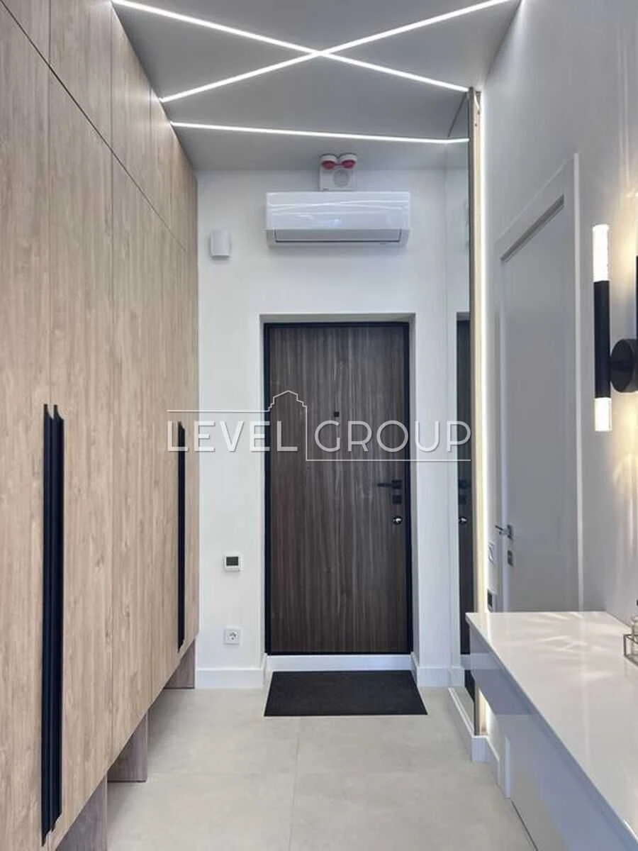 One-bedroom apartment for sale in Greenville Park/ Mykola