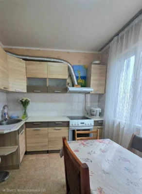 2к. Вербицького, 14-А, продается со мебелью и бытовой техникой