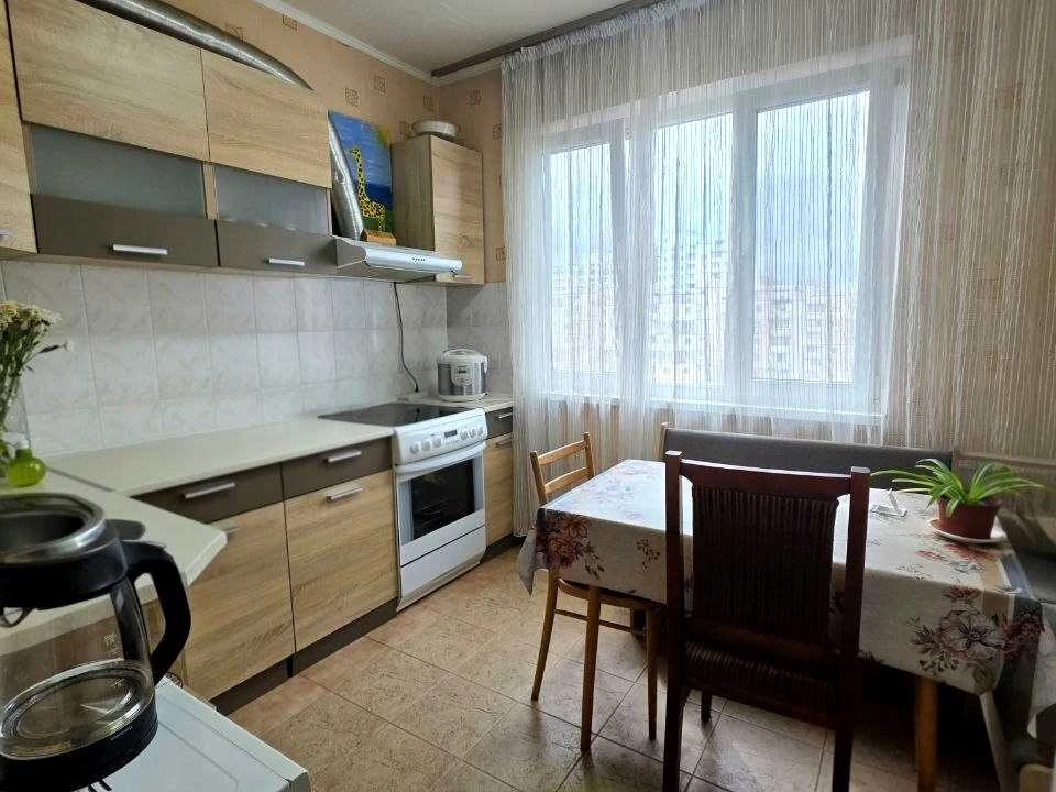Квартира. Київ, Архітектора Вербицького вул.