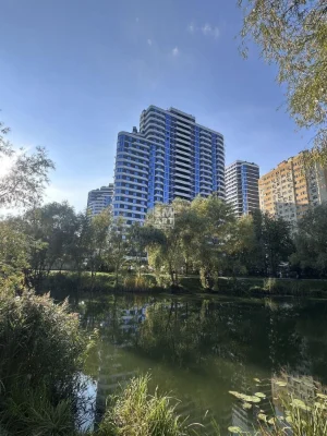 No Commission 1-Bedroom Apartment in "Parkovy Ozero 2" Complex - Renovated, Certificate