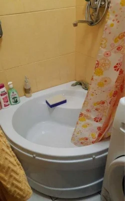 I am selling a studio apartment of 25m2 in New Buildings, Palace of Sports.