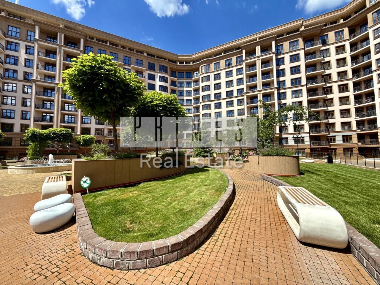 Apartment for Sale in Residence 52 Perлина, вул. Бойчука 19A, 100 sq m