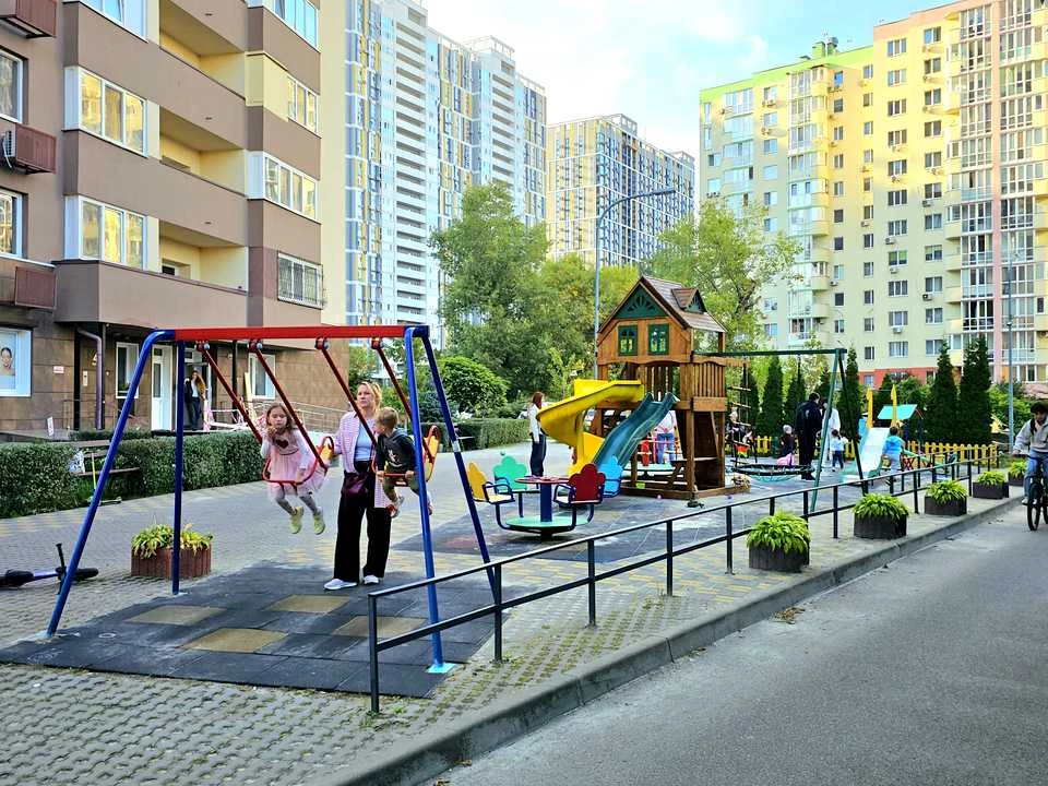Квартира. Київ, Андрія Аболмасова вул.