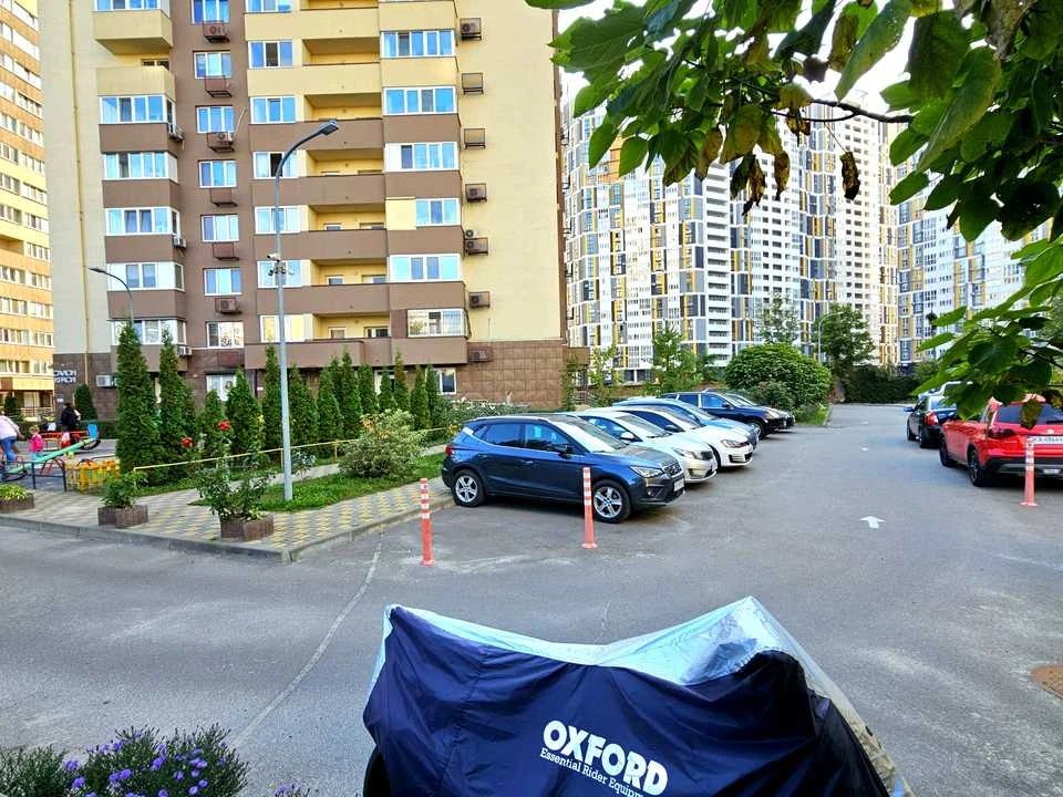 Квартира. Київ, Андрія Аболмасова вул.