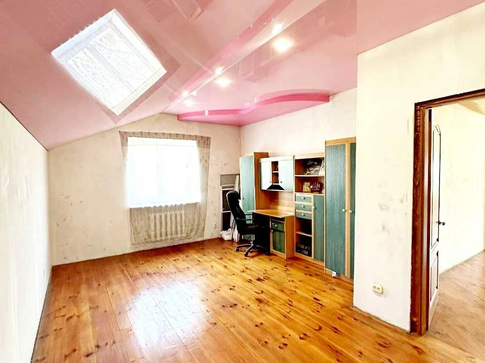 House. Dnipro, Mandrykivska St.