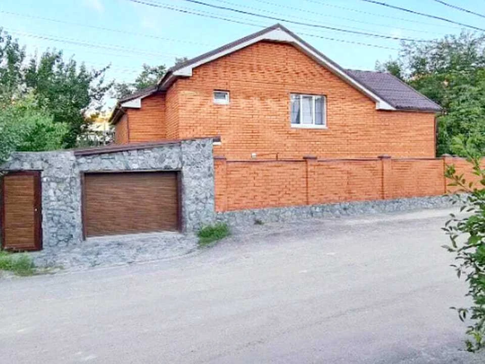 House. Dnipro, Mandrykivska St.