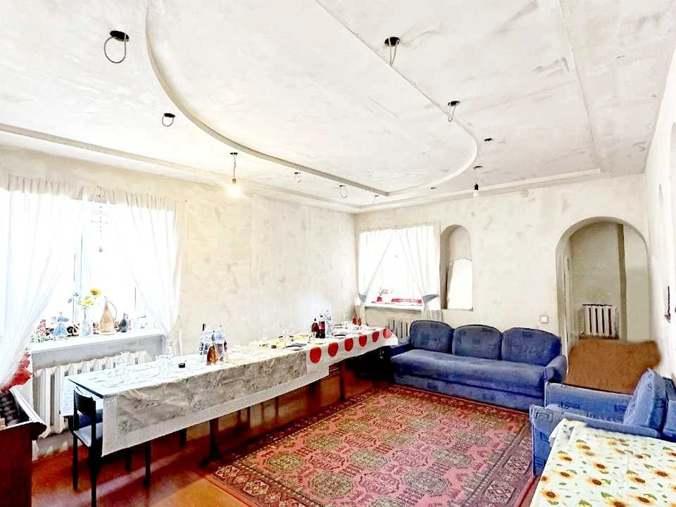 House. Dnipro, Mandrykivska St.