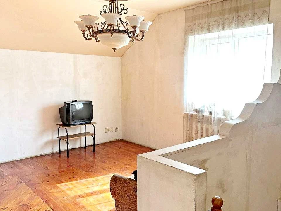 House. Dnipro, Mandrykivska St.