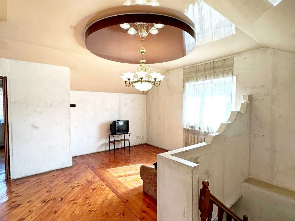 House. Dnipro, Mandrykivska St.