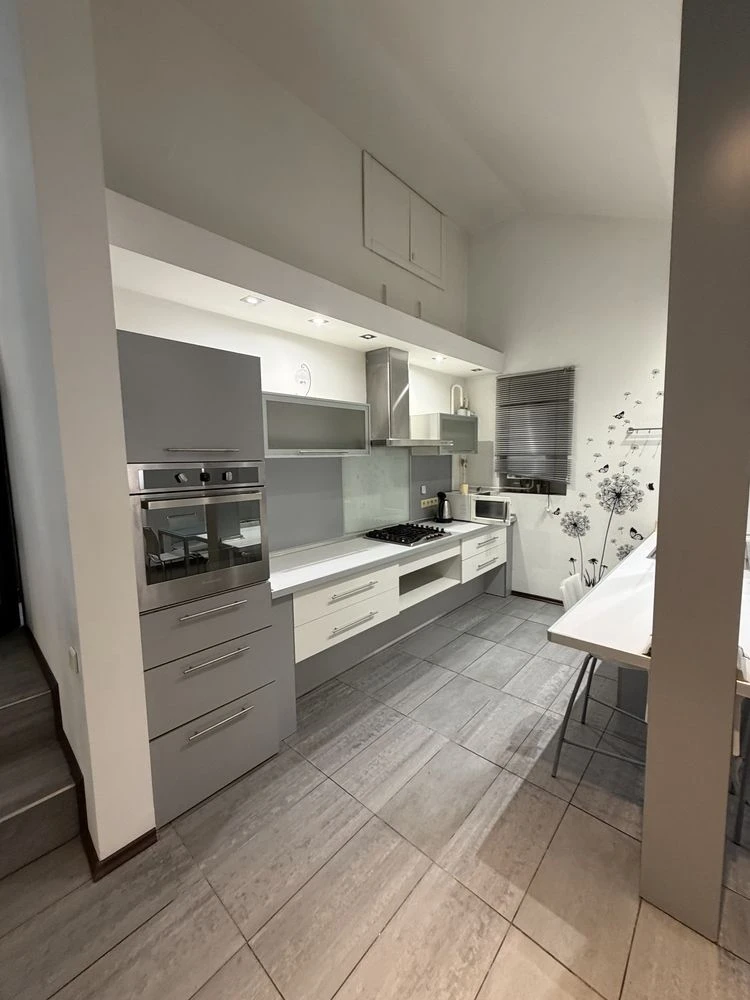 170 m² in the heart of Odessa with a view of the Opera House