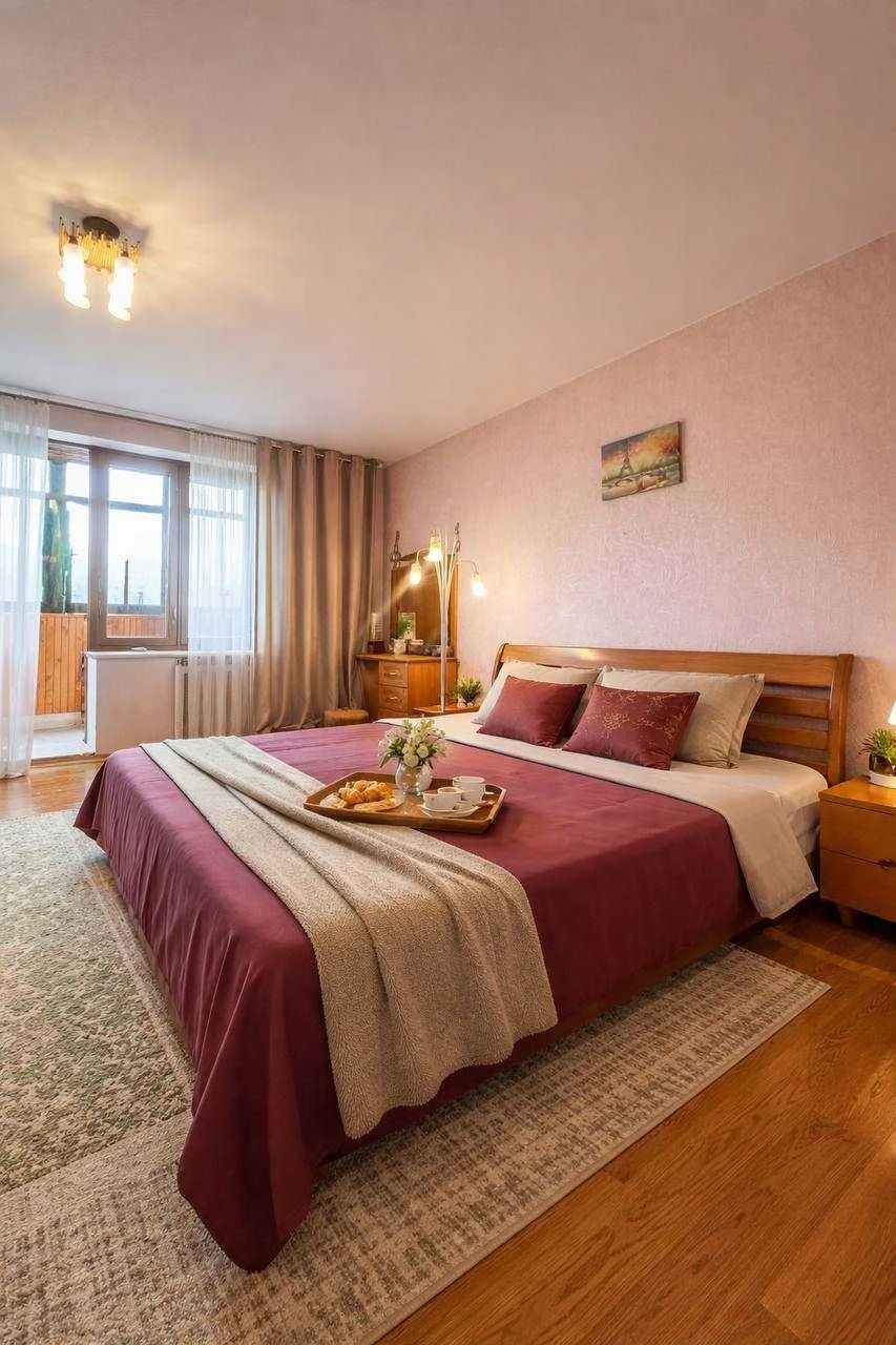 4-кімнатна квартира на Ген. Петрова, червоний цегла, спецпроєкт.