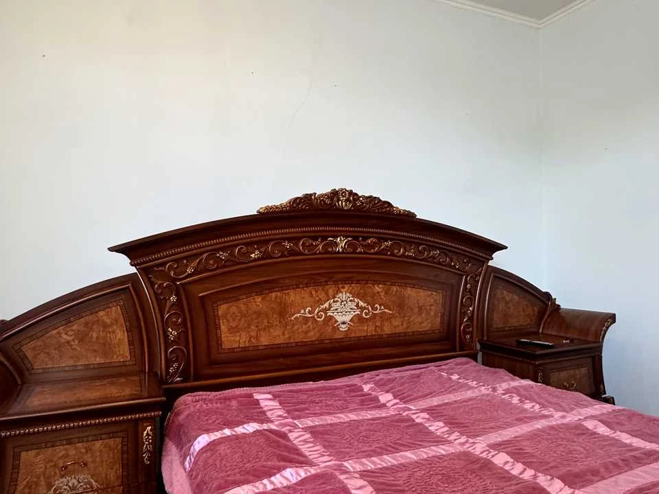 House. Odessa, Urozhayna
