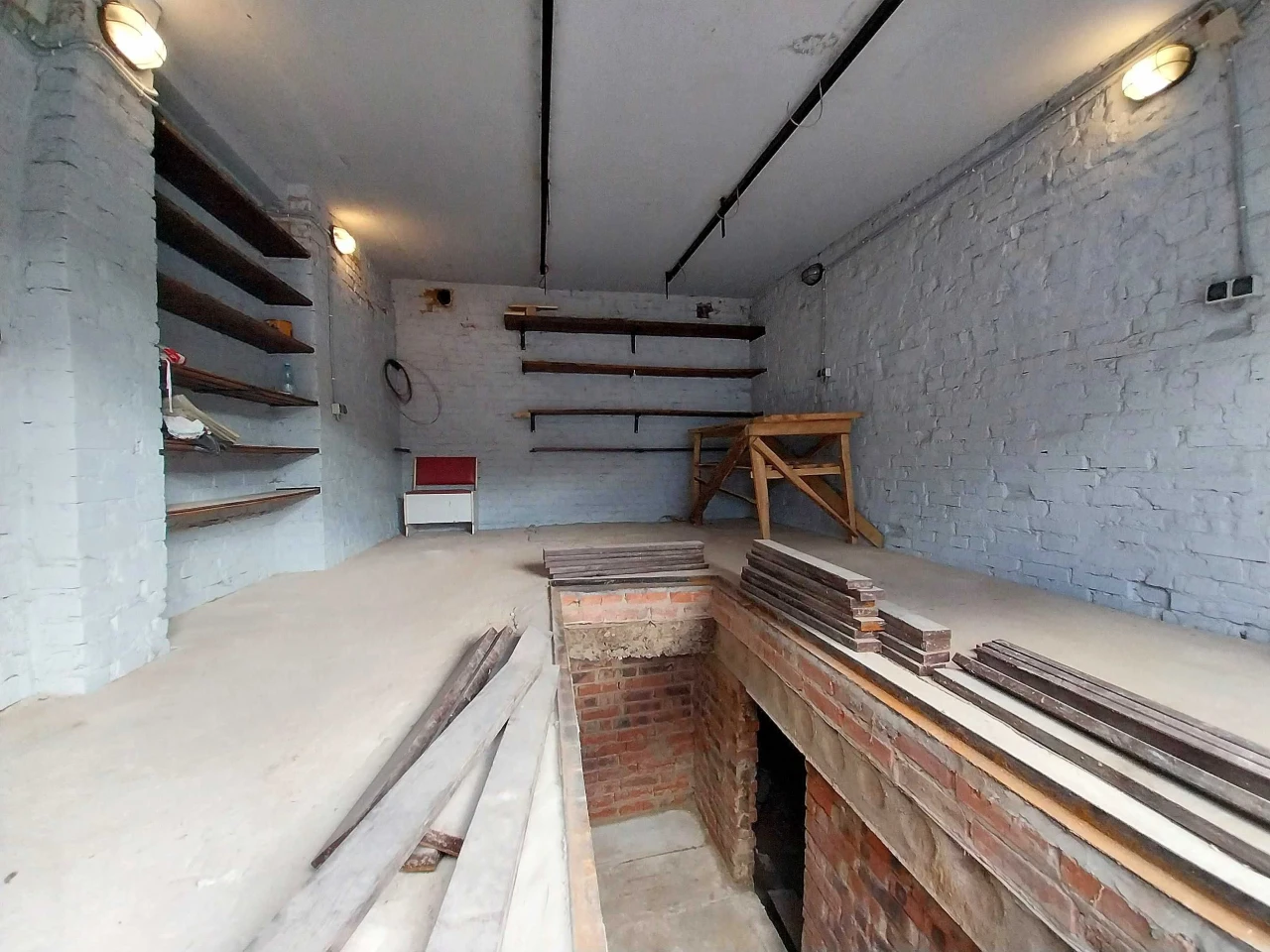For Sale: Garage in Auto-Cooperative No. 8