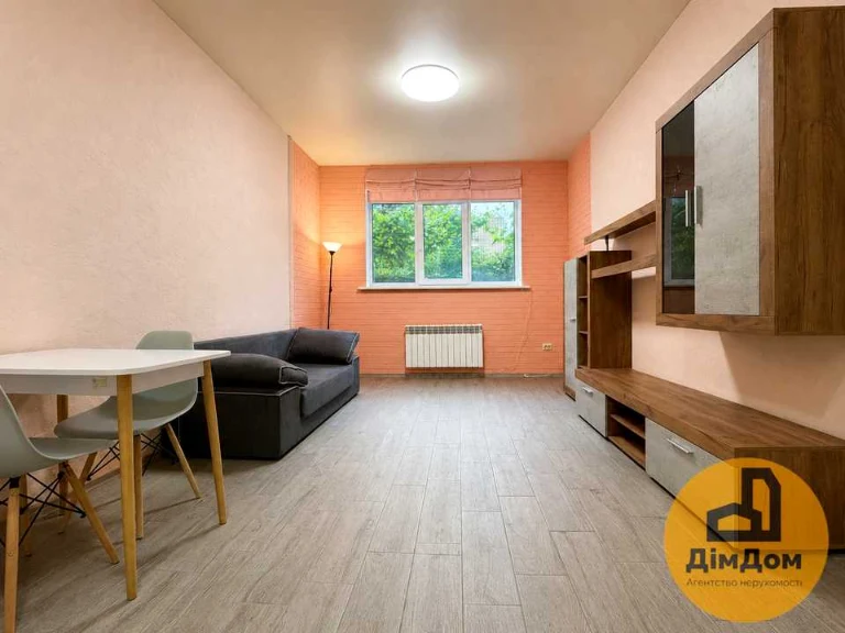 Apartment. Kyiv, Kam'yanska st.