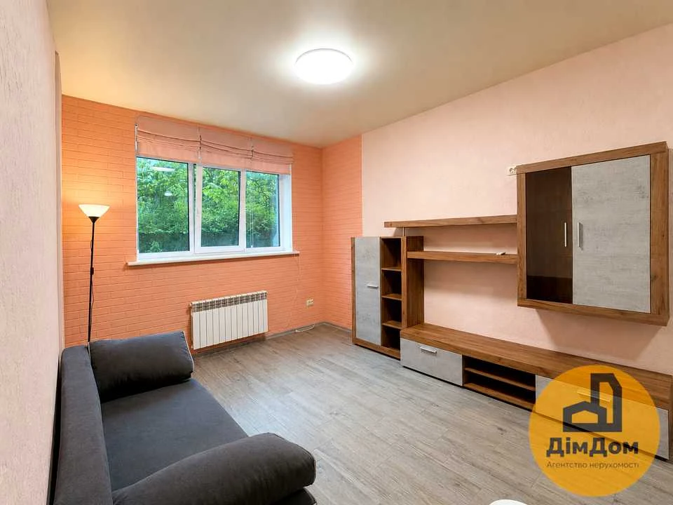 Apartment. Kyiv, Kam'yanska st.