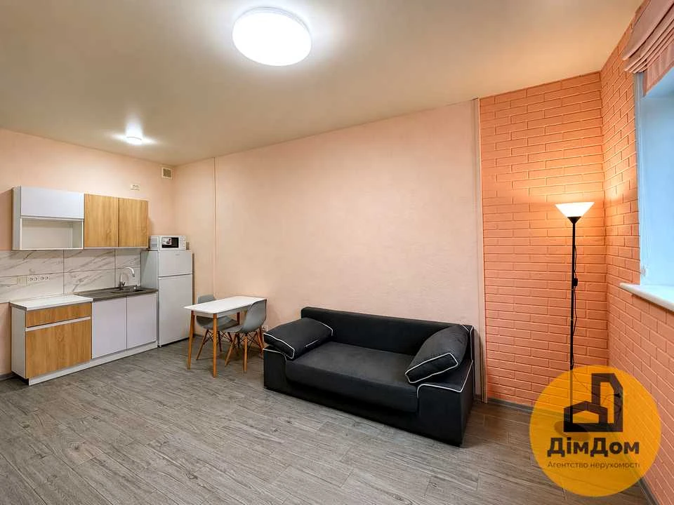 Apartment. Kyiv, Kam'yanska st.