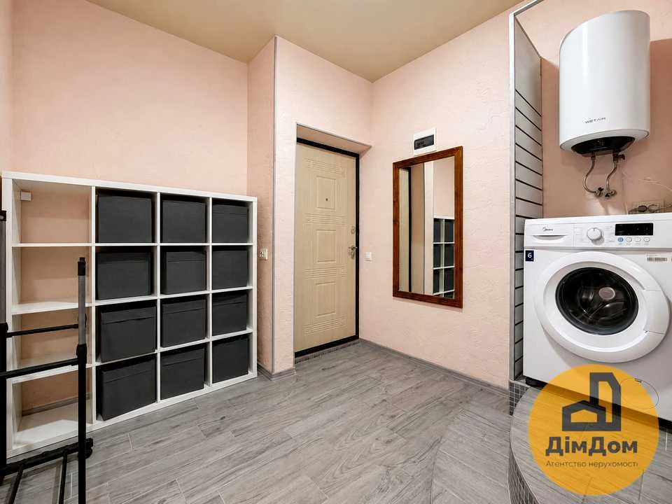Apartment. Kyiv, Kam'yanska st.