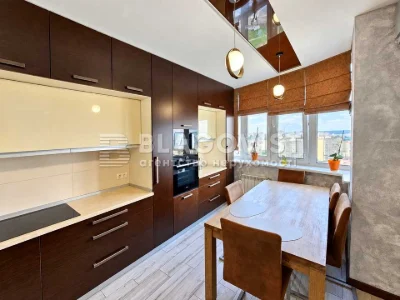 Apartment. Dragomannova st., Kyiv