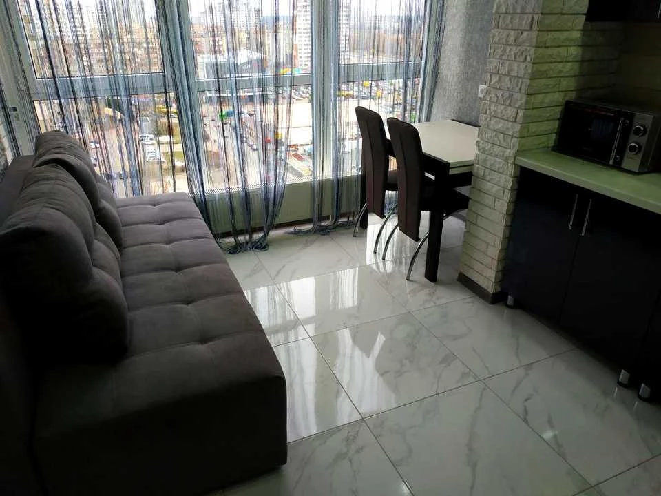 Apartment. Revuts'koho St.