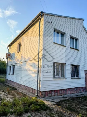 For sale, two-story house 150m2 + garage 19m2 + basement 18m2.