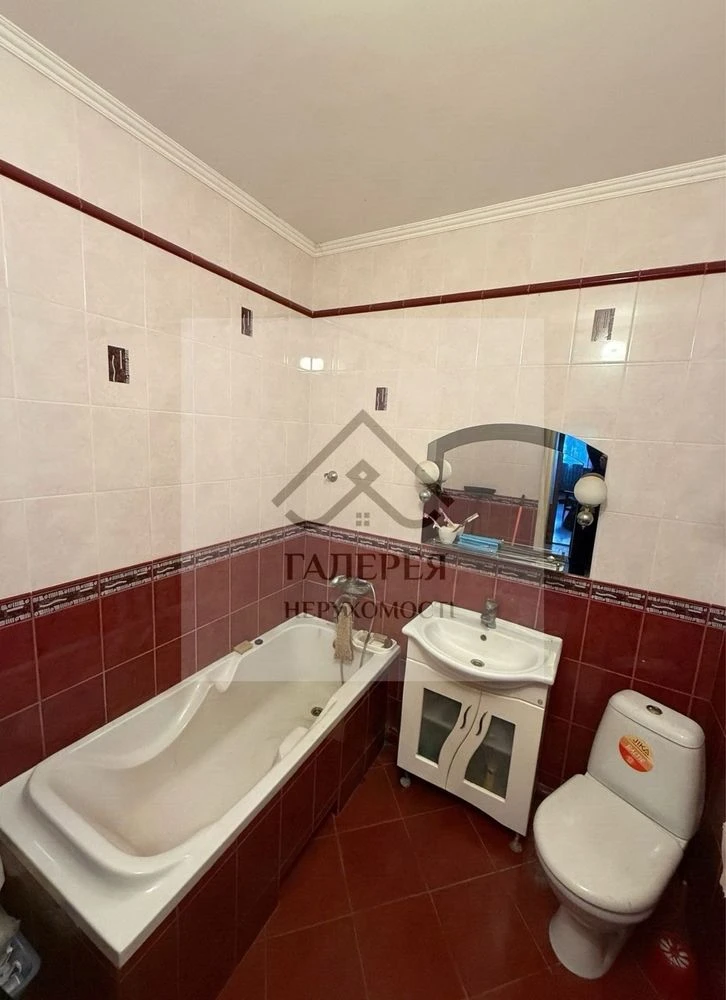 For sale, two-story house 150m2 + garage 19m2 + basement 18m2.