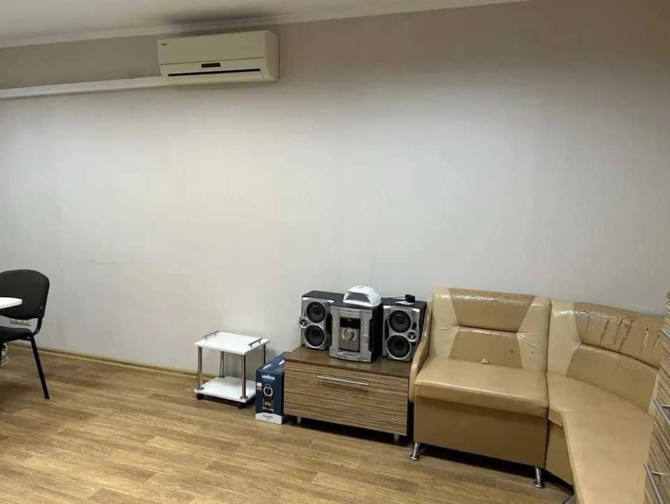 Sale of a 1-bedroom apartment on Metallurg Street. Unique