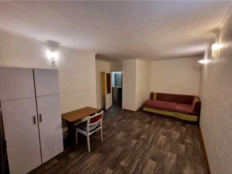 Apartment. Preobrazhenskaya st. Kyiv