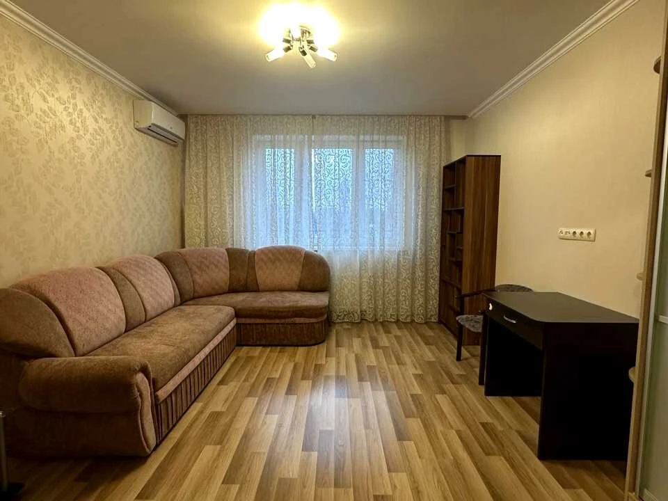 Квартира. Юрій Поправки, 4/39А