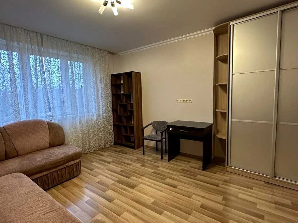 Квартира. Юрій Поправки, 4/39А