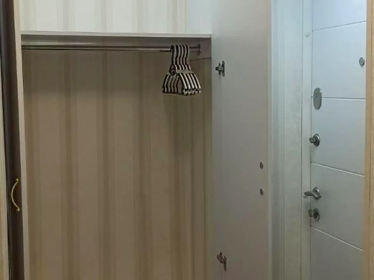 Rent 2-room apartment 50 m² on the 5th floor.