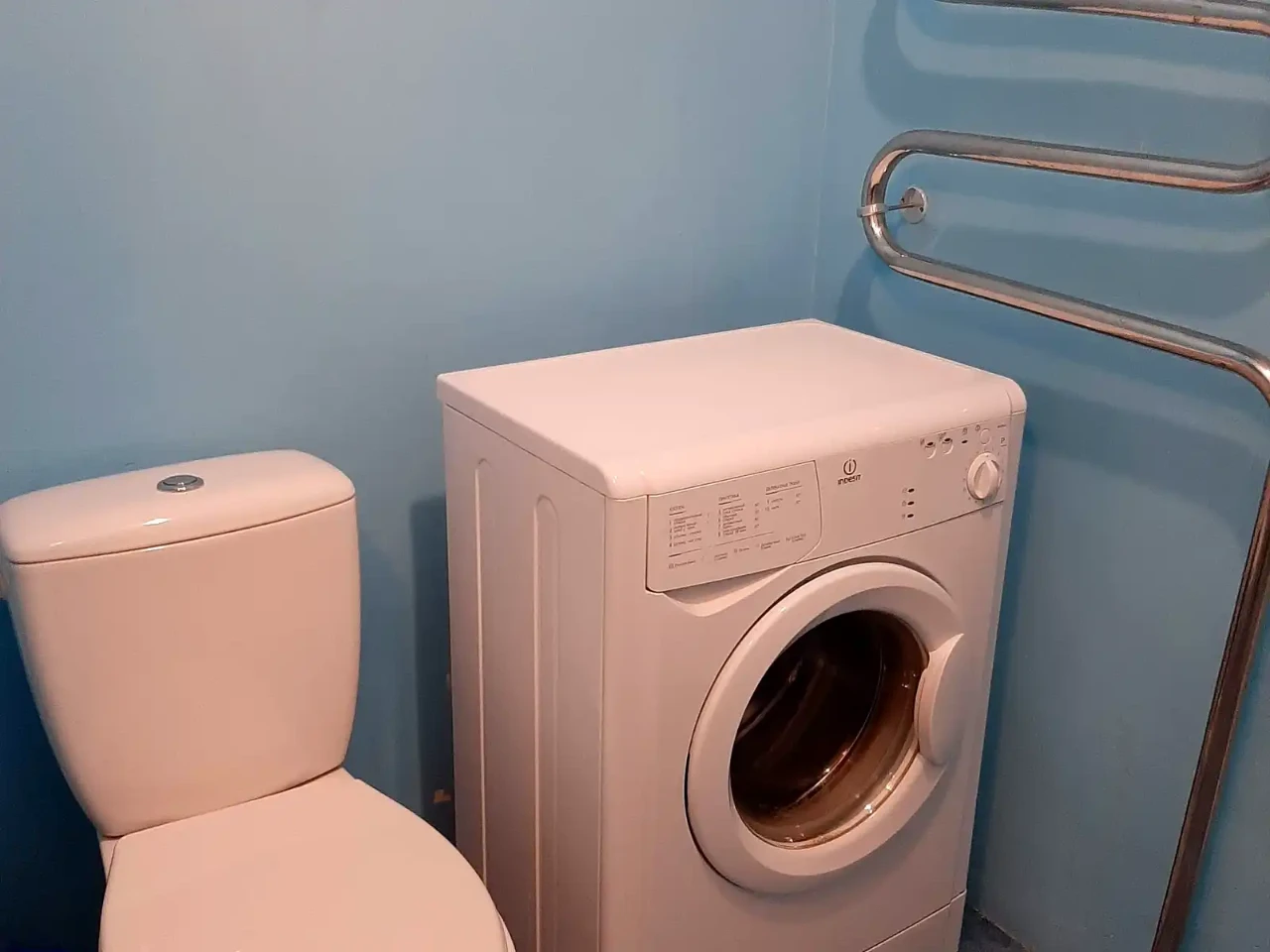 Rent 1-bedroom apartment 50 sq m on the 5th floor of a 12-story building.