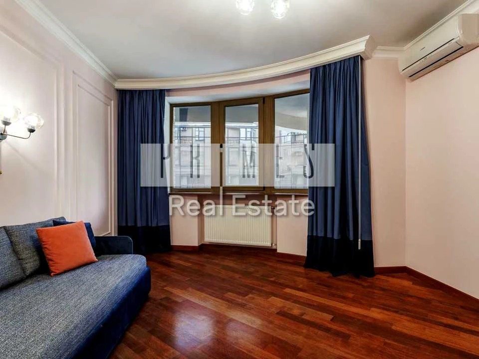 Apartment. Kyiv, Staronavodnytska St.
