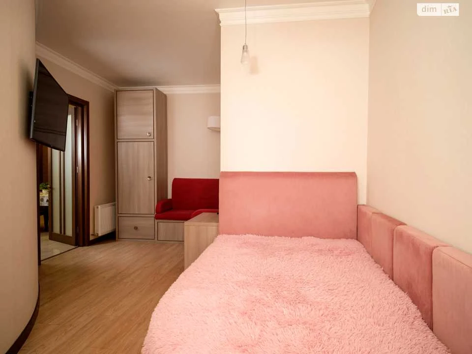 Apartment. Odesa, Udilnyi Prospect