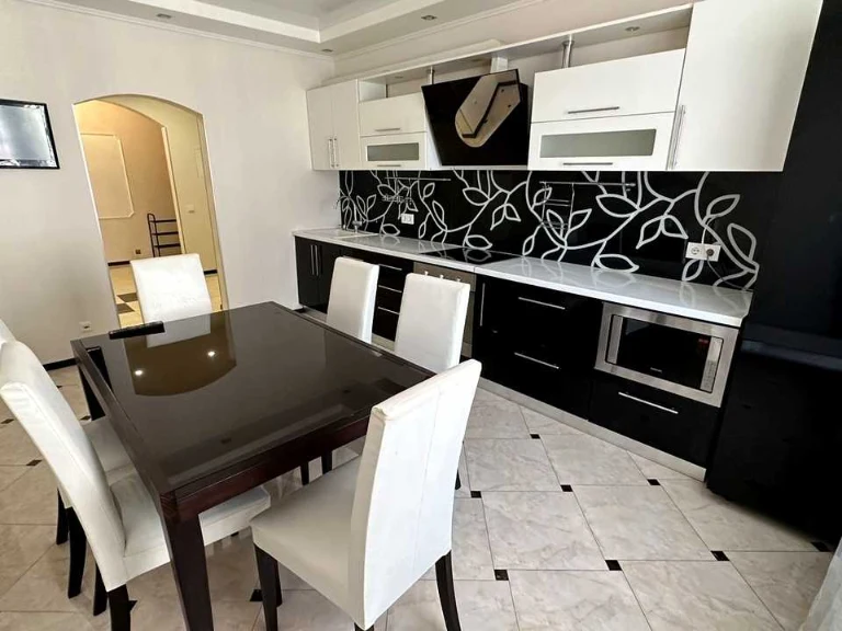 Apartment. Politekhnichna St, Kyiv