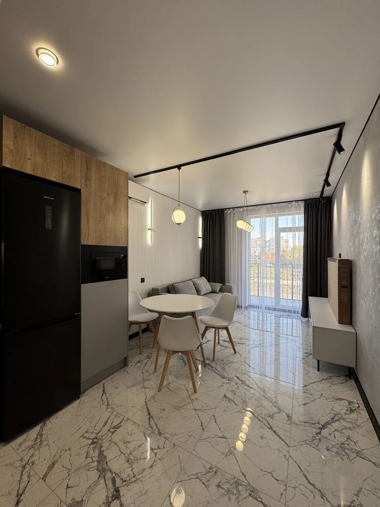 Sale of a 1-room + kitchen-studio apartment with a balcony! Near