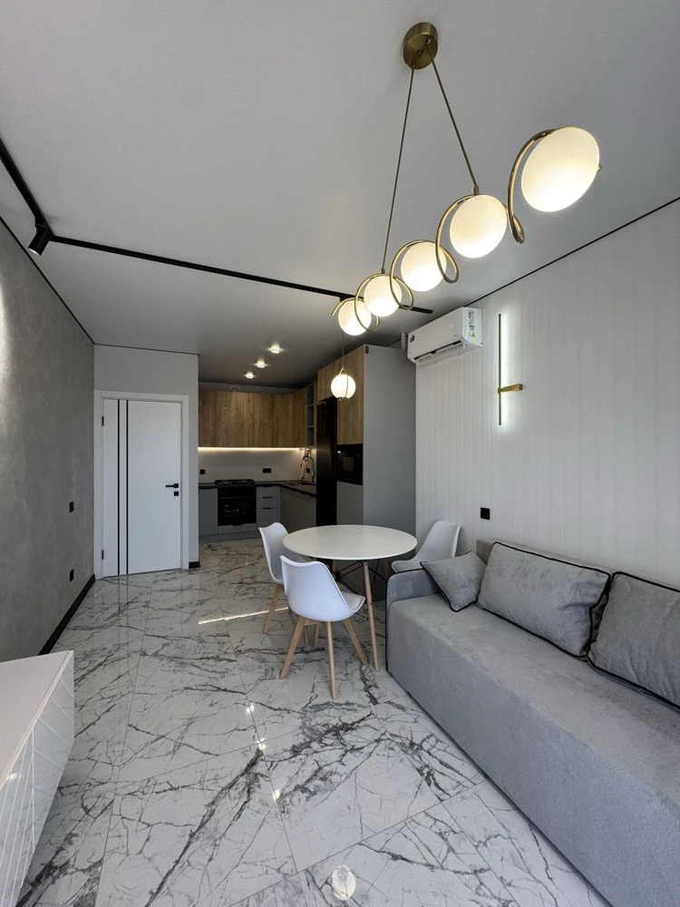 Sale of a 1-room + kitchen-studio apartment with a balcony! Near