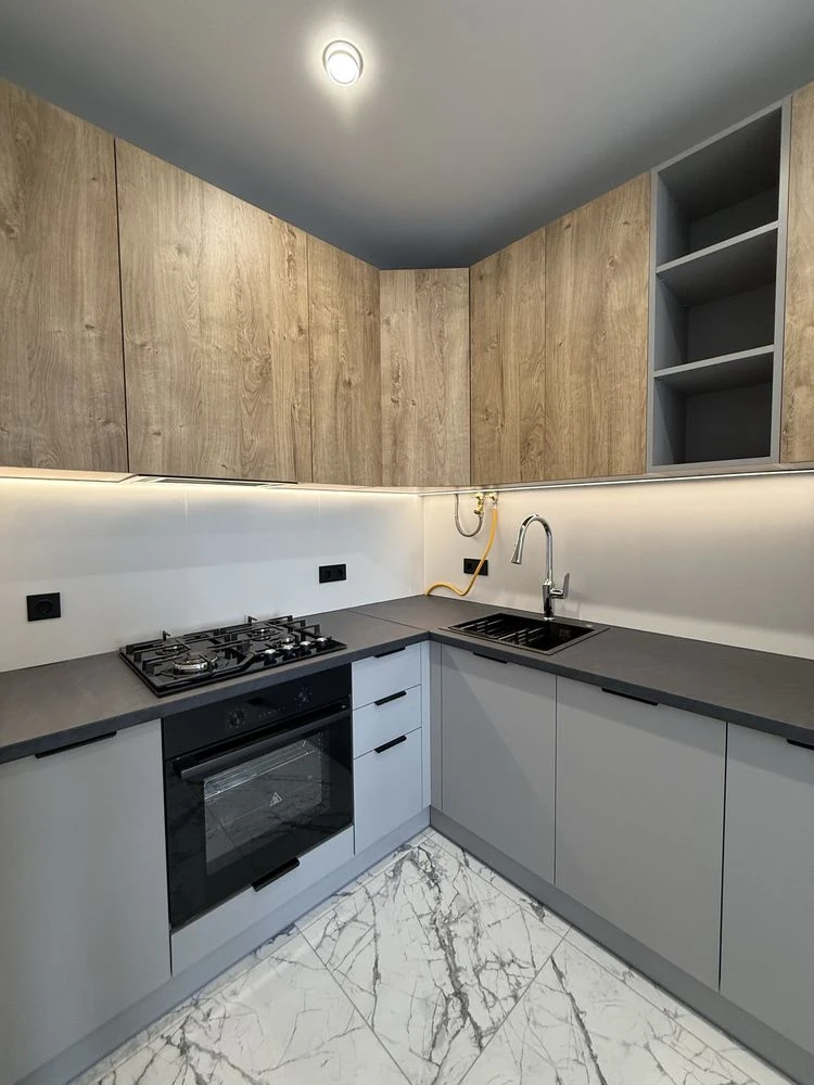 Sale of a 1-room + kitchen-studio apartment with a balcony! Near