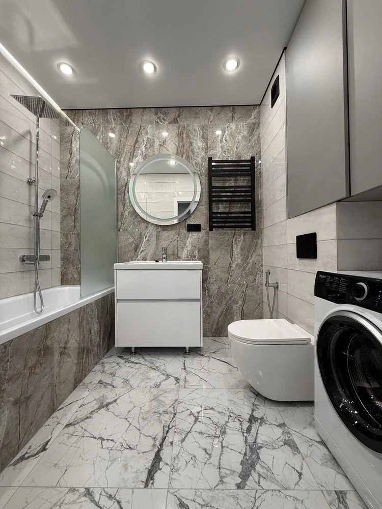 Sale of a 1-room + kitchen-studio apartment with a balcony! Near
